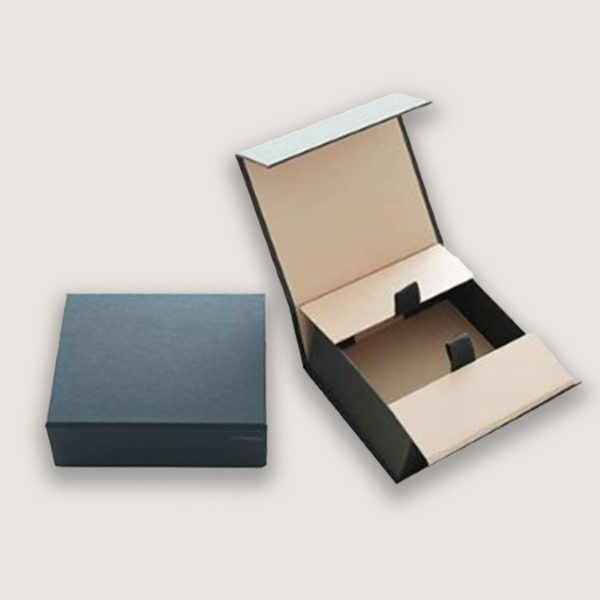 custom collapsible boxes with ribbon